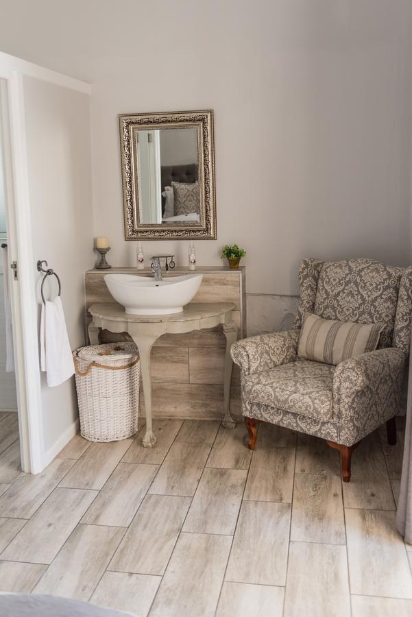 Le Port Cottage Мозел Бей Екстериор снимка